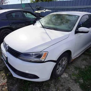 2014 Volkswagen Jetta SN: 3VW2K7AJ2EM352176