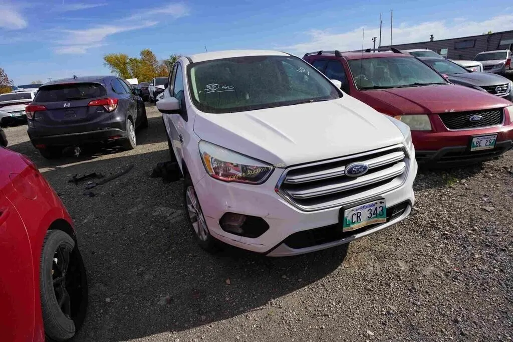 2017 Ford Escape SN: 1FMCU9GD7HUB07044