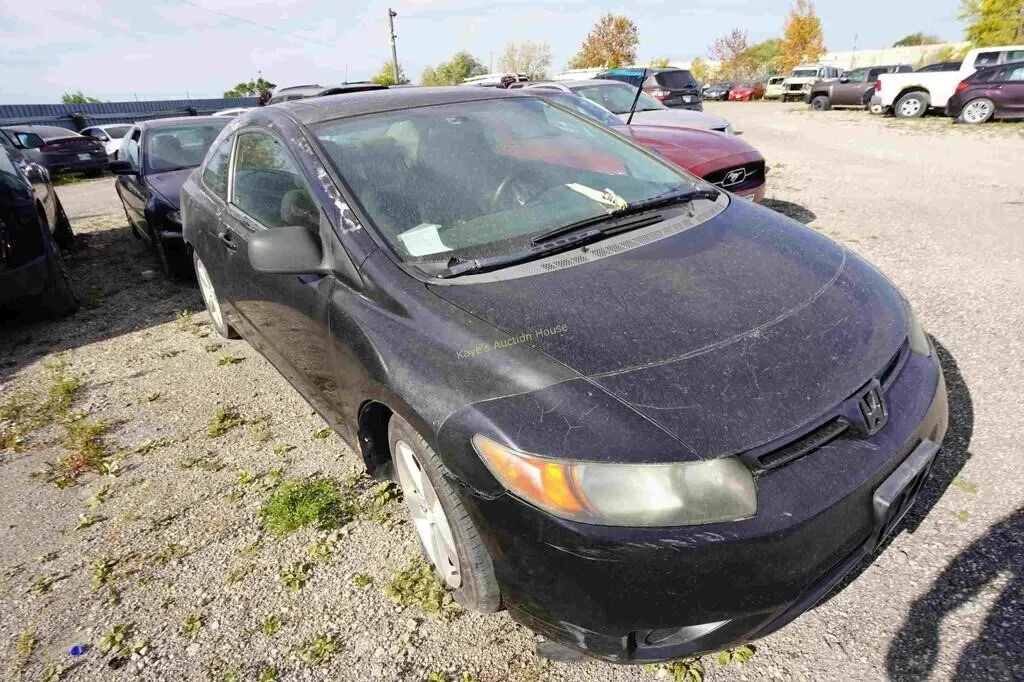 2008 Honda Civic SN: 2HGFG12618H010171