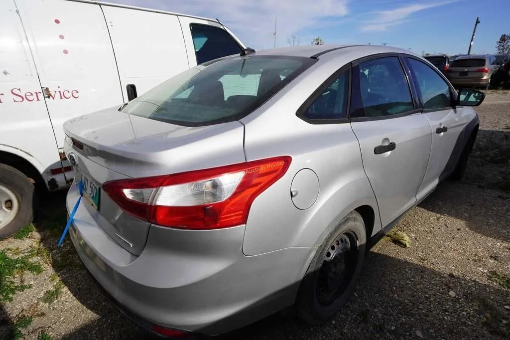 2014 Ford Focus SN: 1FADP3E24EL290490