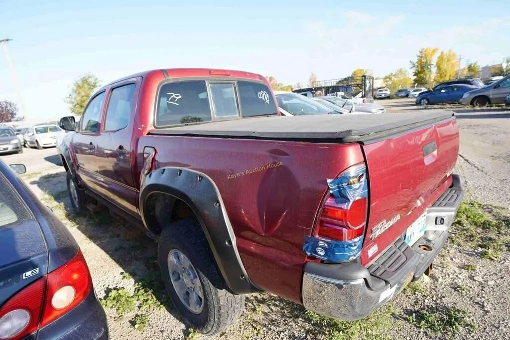 2005 Toyota Tacoma SN: 5TELU42N45Z126144