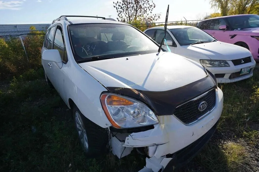 2011 Kia Rondo SN: KNAHH8A86B7365238