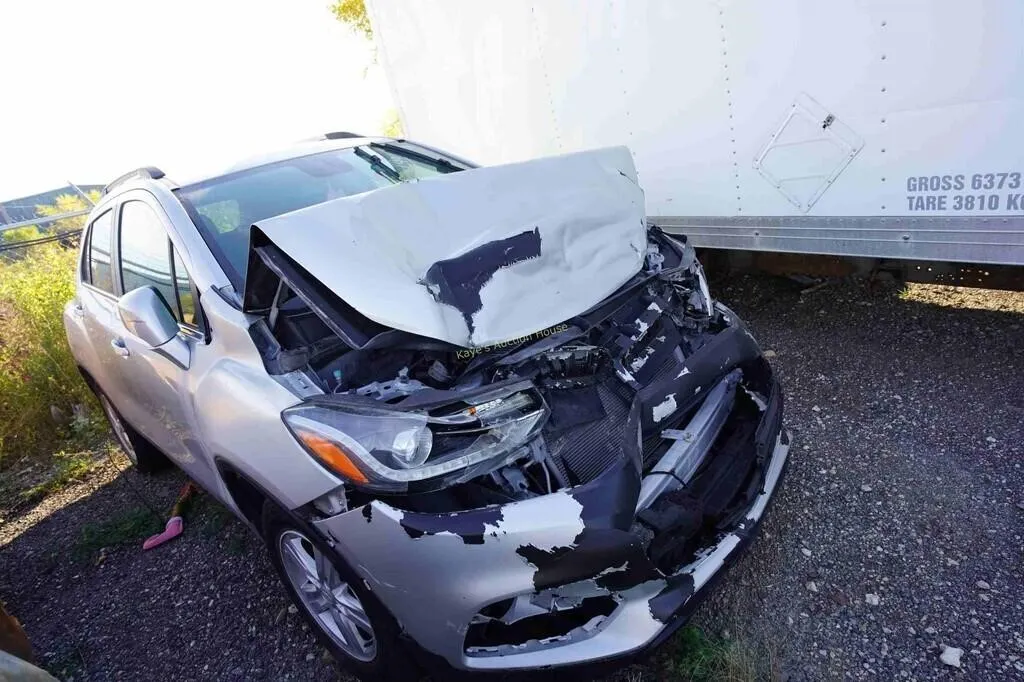 2020 Chevrolet Trax SN: KL7CJLSB2LB348558