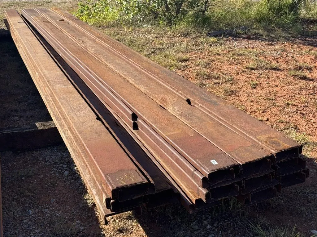 8 in Steel C-Purlins
