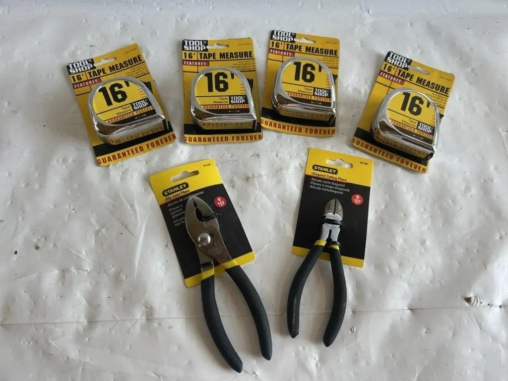 Tool Shop Tape Measures and Stanley Pliers Set