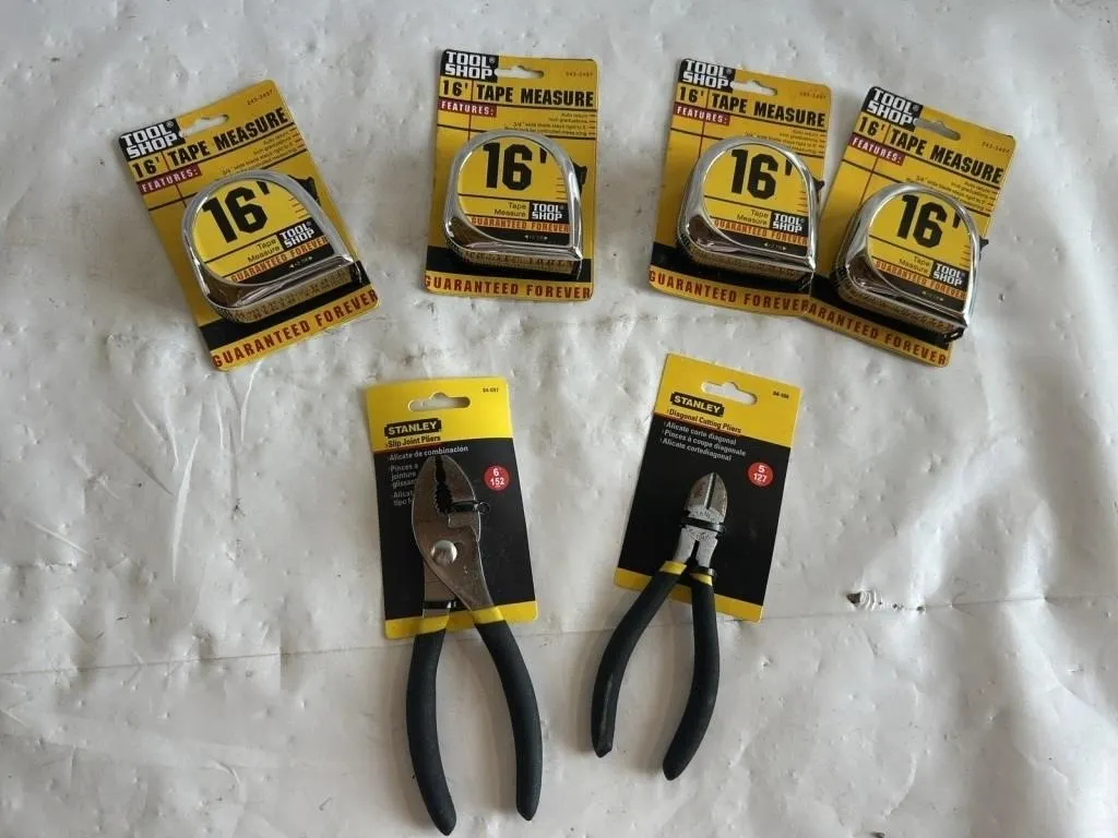 Tool Shop Tape Measures and Stanley Pliers Set