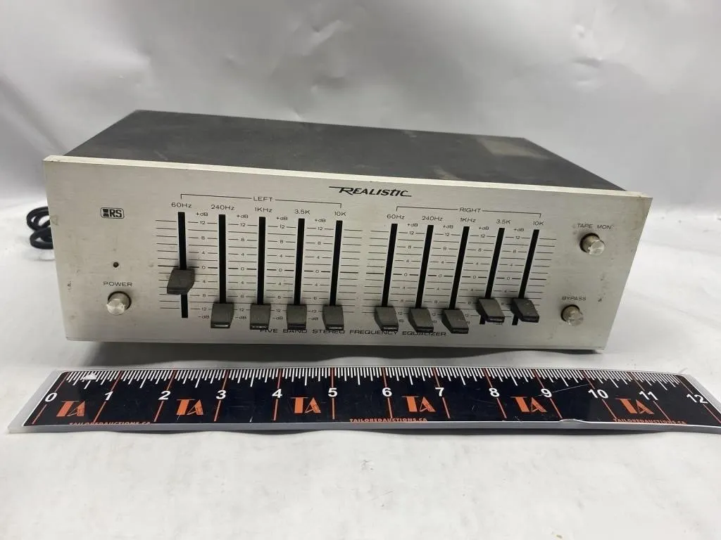 Realistic Five Band Stereo Frequency Equalizer