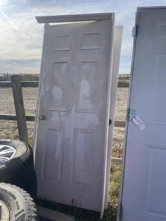 2 Interior Doors - 1 W/ Jam