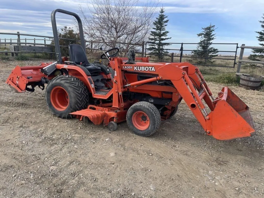1997 Kubota B-1700 Diesel Utility Tractor