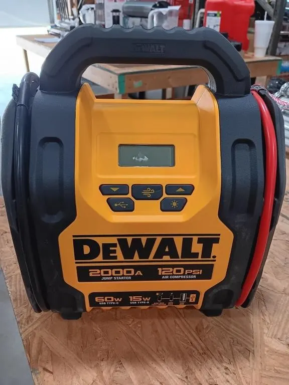 Dewalt 2000A jump starter & air compressor with