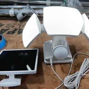 LUTEC 3000 LUMEN motion activated L.E.D. solar