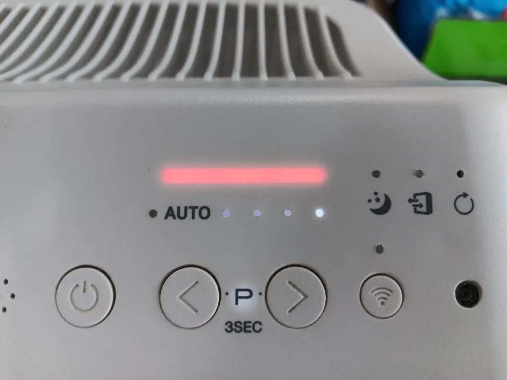 WINIX AIR PURIFIER WITH WiFi
Powered on at
