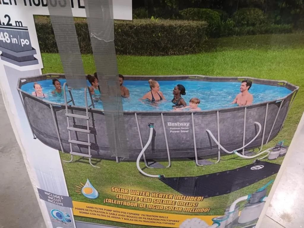 Platinum series 20x12ft pool. Well used. Unsure