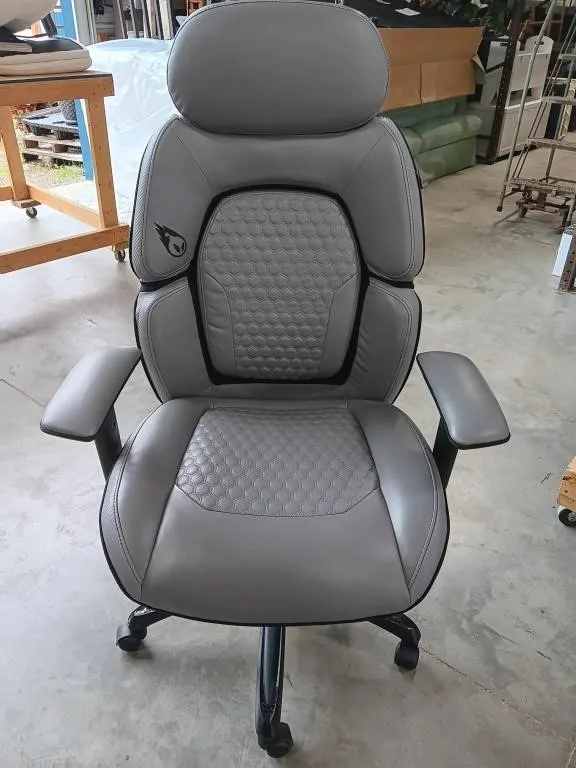 Faux leather gaming chair.
( adjustable height).