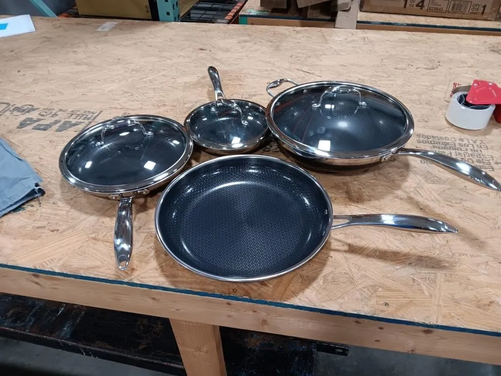 Hexclad Cookware Set. One Pan Has Been