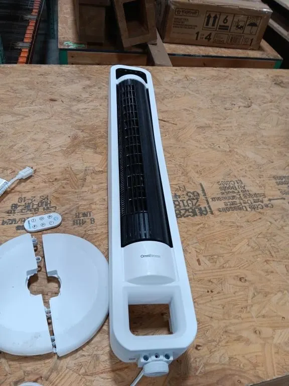 Omni Breeze Tower Oscillating Fan With
