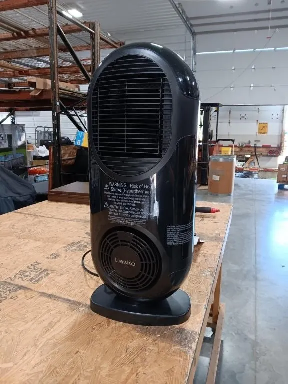 Lasko Motion X Whole Room Console Heater. Used.