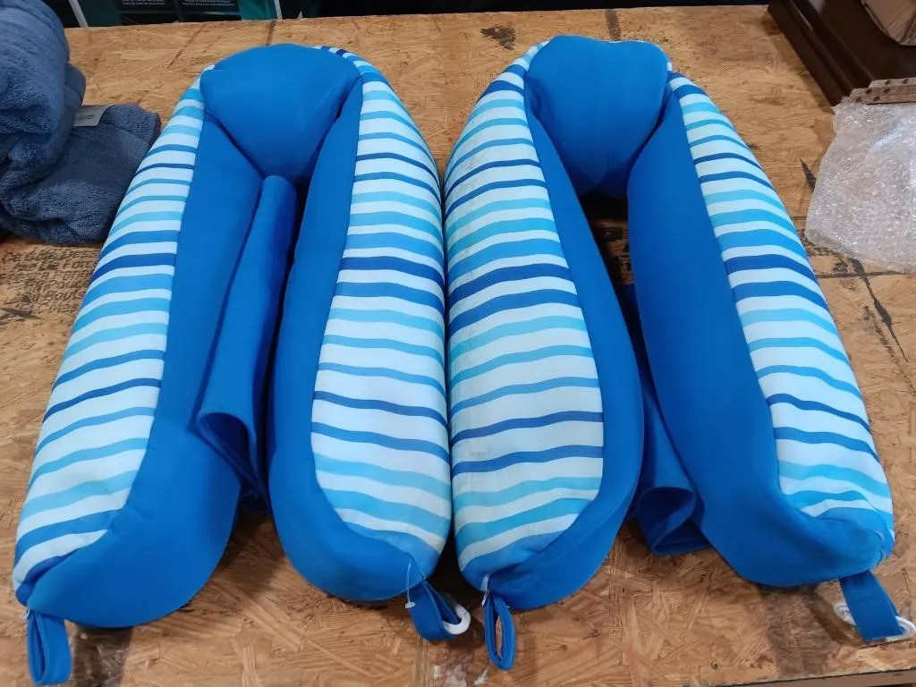 Two Big Joe Kona Sling pool floats.
Used. Some