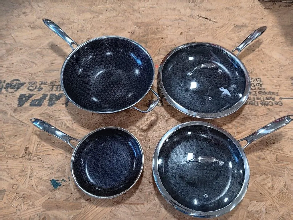 HEXCLAD Skillet and Wok set. Well used, missing