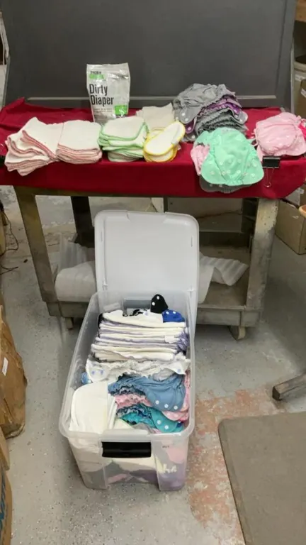 TOEFUL OF CLOTH DIAPS - NEWBORN TO POTTY TRAINING