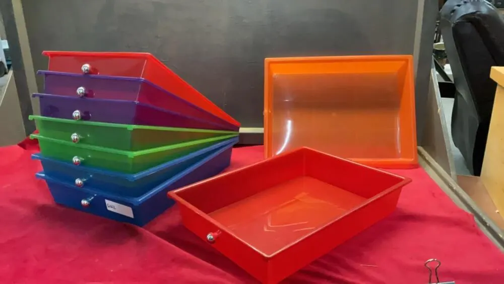 (9) COLORFUL PLASTIC STORAGE CONTAINERS