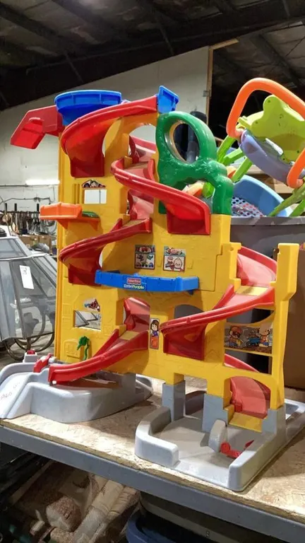SHELF #4 - LARGE LOT OF TOYS