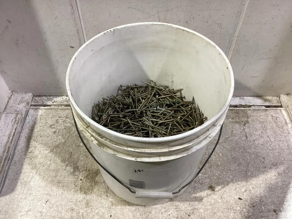 SHOP PAIL OF SCREWS