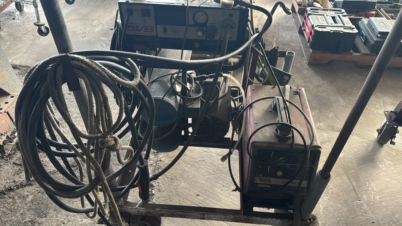 Lincoln Sierra Paul-100 arc welder
