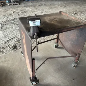 6.5" x 30" x 37" portable steel welding cart w/ vise