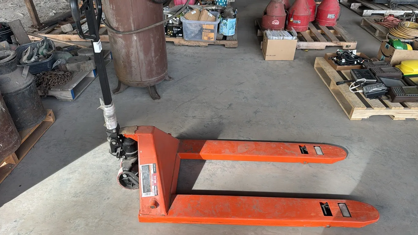 HaulMaster 2.5T pallet jack