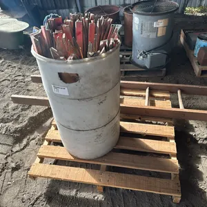 Large quantity of wood stakes & small wood ladder