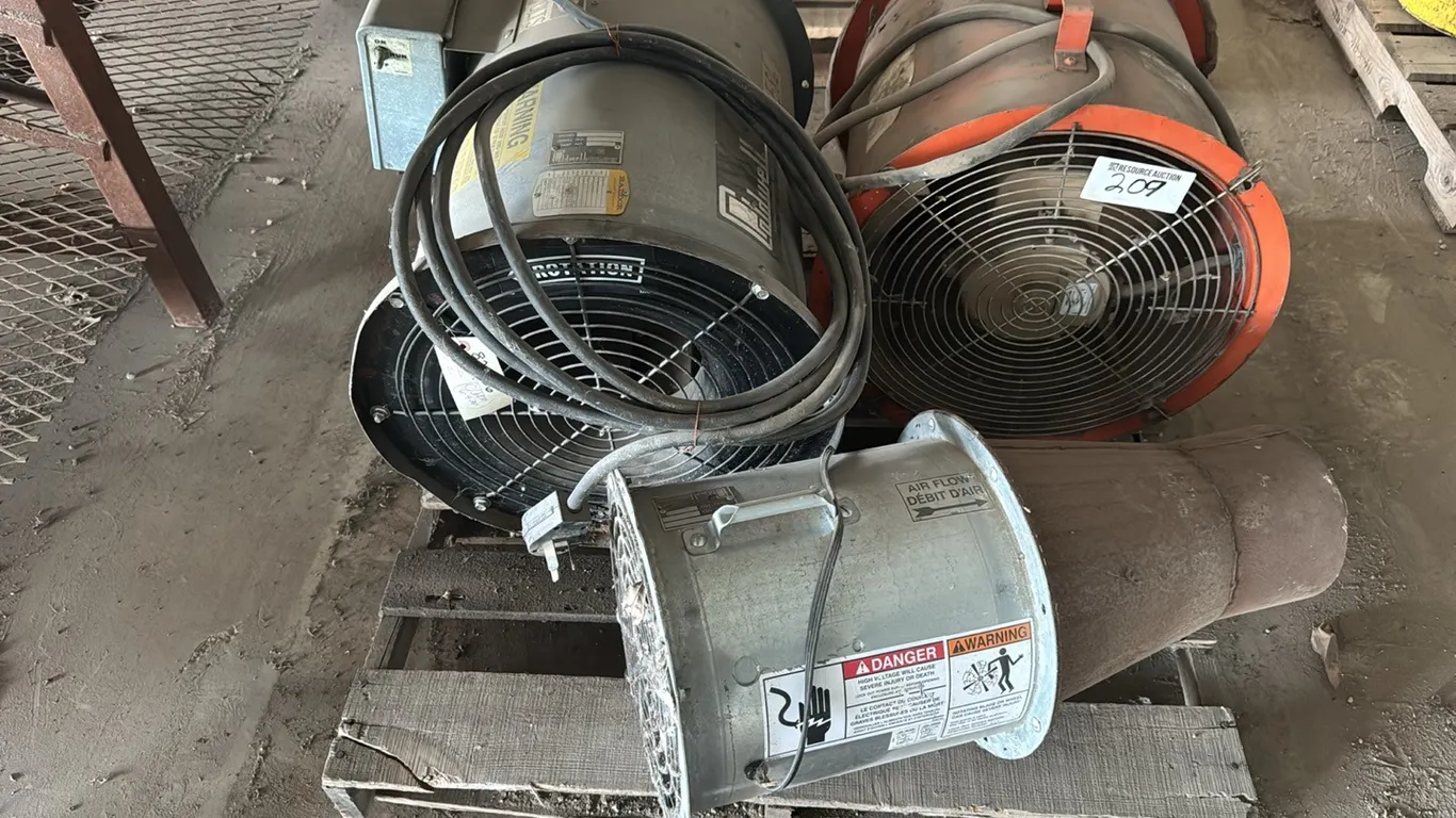Caldwell 18" single phase bin fan w/ L&M 18" bin fan & small Caldwell bin fan