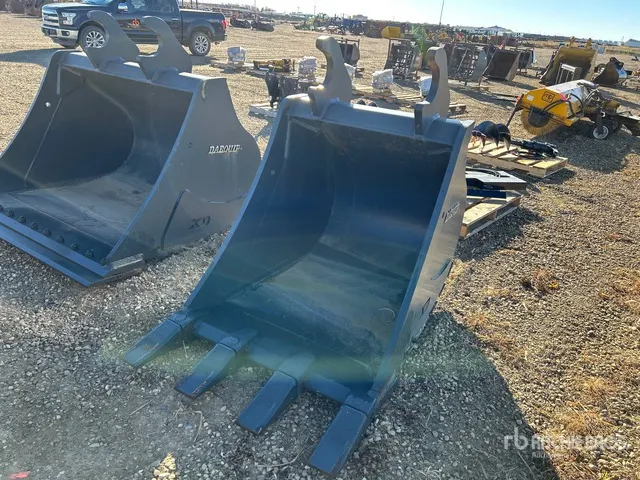 Daequip HE250 HE250424XDDBQC 42 in Q/C Digging Excavator Bucket