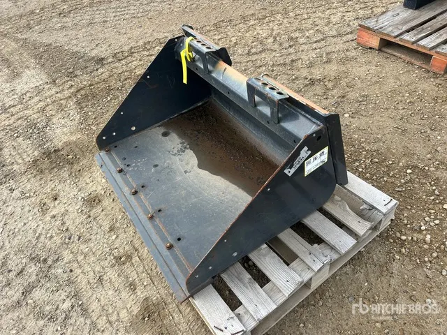 Bobcat 7114488 36 in General Purpose Skid Steer Bucket