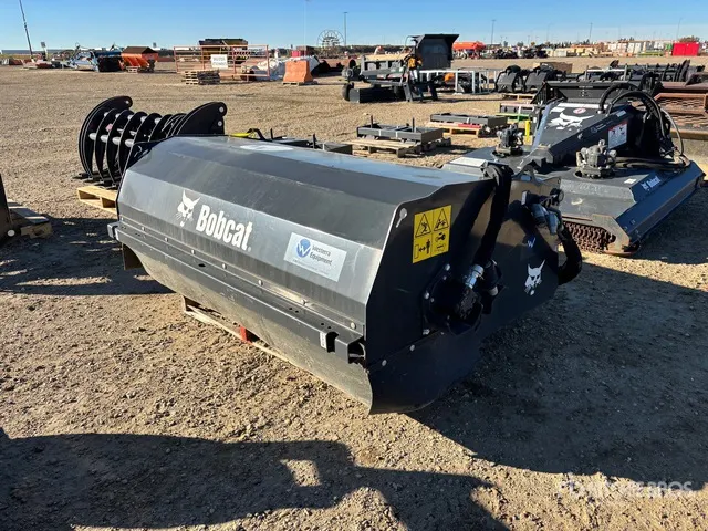 Bobcat 7405171 72 in Skid Steer Sweeper