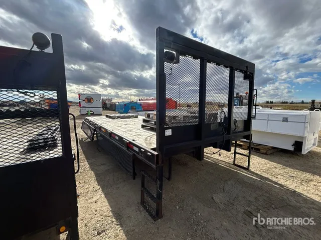 28 ft 6 in x 102 in Truck Flatbed Body