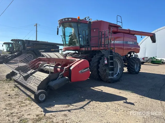 2012 Case IH 8230 Combine Harvester