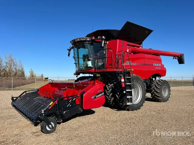 2020 Case IH Axial-Flow 8250 Combine Harvester