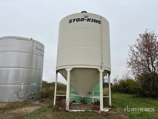 Stor-King 75 cft Fertilizer Tank