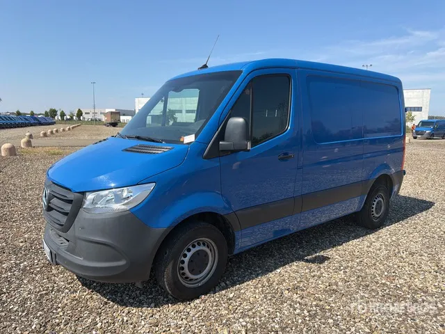 2024 Mercedes-Benz Sprinter 211 CDi Cargo Van