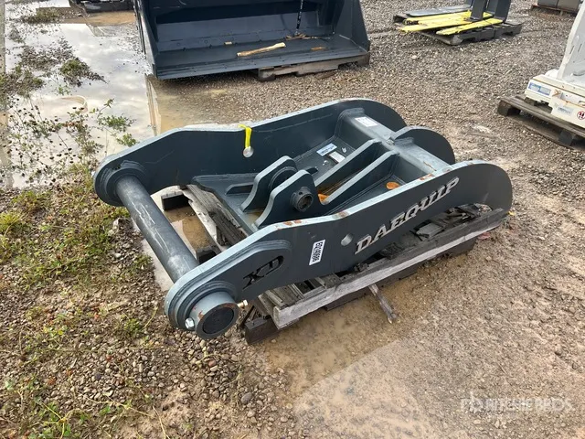 Daequip HE300 Excavator Thumb - Fits Doosan DX300