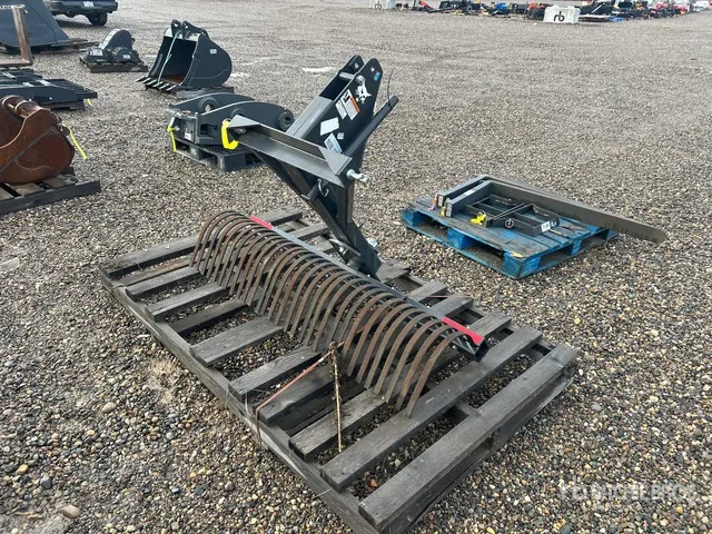 Bobcat 7365535 60 in 3-Point Hay Rake