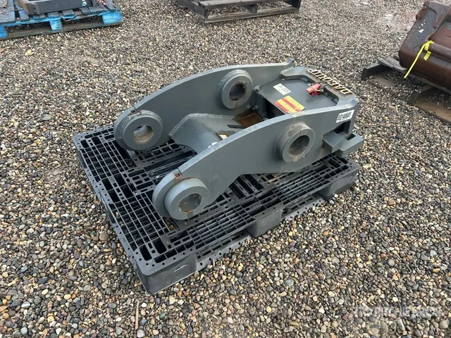 Daequip HE250 Excavator Coupler