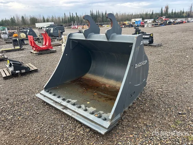 Daequip HE300 72 In 72 in Q/C Cleanup Excavator Bucket - Fits Doosan DX350LC-5 (Unused)