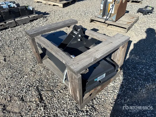 Bobcat 6812980 Attachment Mounting Plate (Unused)