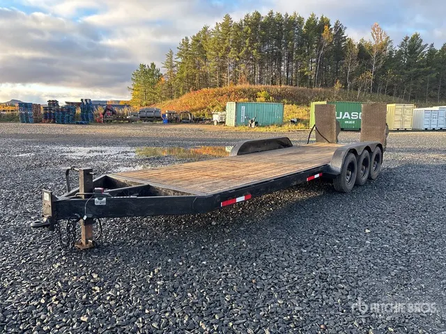 2012 Homemade 24 ft Tri/A Equipment Trailer