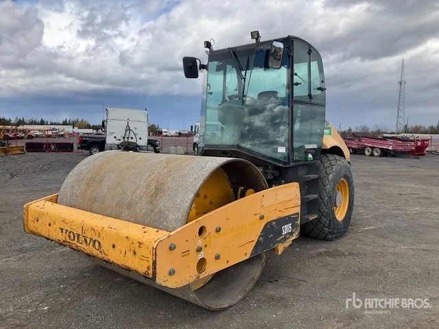 Volvo SD115 Smooth Drum Compactor
