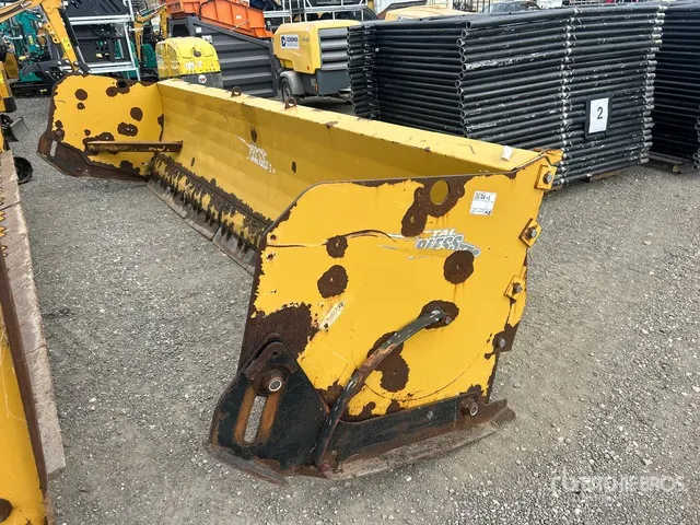 Metal Pless LBX1442 14 ft Snow Pusher