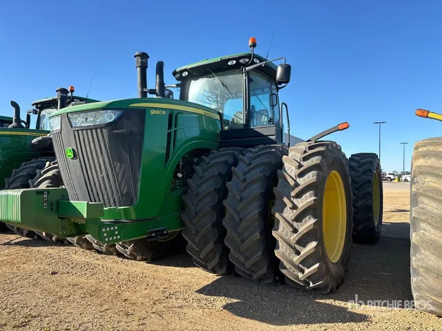 2013 John Deere 9560R 4WD Tractor