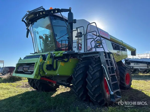 2022 Claas 8700 Combine Harvester